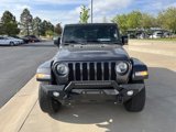 Used 2018 Jeep Wrangler Unlimited Sahara image 2