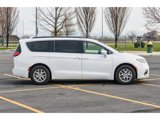 Used 2022 Chrysler Pacifica Touring-L image 2