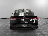 Used 2023 Hyundai Elantra SEL w/ Convenience Package image 4