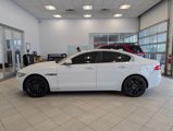 Used 2017 Jaguar XE Premium image 5