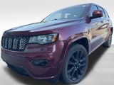 Used 2019 Jeep Grand Cherokee Altitude image 2