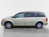 Used 2013 Chrysler Town & Country Touring image 3