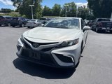 Used 2023 Toyota Camry SE image 3