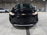 Used 2021 Chevrolet Trax LT w/ LT Convenience Package image 2