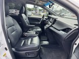 Used 2015 Toyota Sienna SE image 4