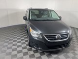 Used 2011 Volkswagen Routan SE image 5