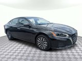 Used 2025 Nissan Altima 2.5 SV image 2