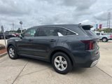 Used 2024 Kia Sorento LX image 4