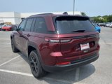 New 2025 Jeep Grand Cherokee Altitude image 5