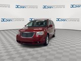 Used 2010 Chrysler Town & Country Touring image 3