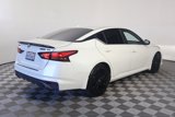 Used 2022 Nissan Altima 2.5 SR w/ Midnight Edition Package image 4