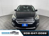 Used 2017 Ford Escape Titanium image 2