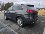 Used 2017 Jeep Cherokee Limited image 5