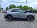 Used 2023 Chevrolet TrailBlazer LT w/ Convenience Package image 3