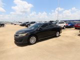 Used 2014 Toyota Camry LE image 2