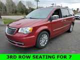 Used 2015 Chrysler Town & Country Touring-L w/ Driver Convenience Group image 4
