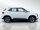 Used 2023 Hyundai Venue SEL image 4