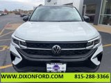 New 2024 Volkswagen Taos SE image 2