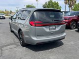 New 2025 Chrysler Pacifica Select image 4