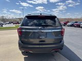 Used 2018 Ford Explorer XLT image 6