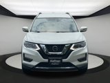 Used 2018 Nissan Rogue SV image 2