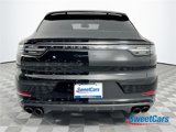 Used 2022 Porsche Cayenne Turbo image 6