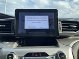 Used 2021 Ford Explorer XLT w/ Equipment Group 202A image 5