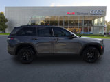 Used 2024 Jeep Grand Cherokee Altitude image 3
