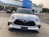 Used 2021 Toyota Highlander LE image 3