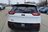 Used 2018 Jeep Cherokee Latitude w/ Altitude Package image 5