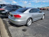 Used 2013 Volkswagen Passat TDI SEL Premium image 3