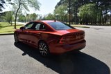Used 2020 Volvo S60 T5 Momentum image 5