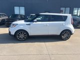 Used 2017 Kia Soul ! w/ Tech Package image 2
