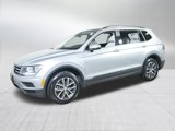Used 2019 Volkswagen Tiguan SE image 3