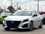 Used 2024 Nissan Altima 2.5 SV image 3