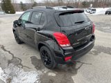 Used 2022 Chevrolet Trax LT w/ Midnight Edition image 5