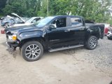 Used 2022 GMC Canyon Denali image 2