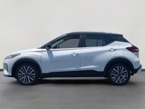 Used 2023 Nissan Kicks SV image 2