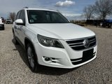 Used 2010 Volkswagen Tiguan SEL image 2