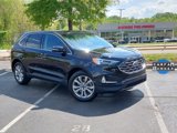 Used 2024 Ford Edge Titanium image 2