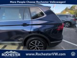 Used 2021 Volkswagen Tiguan SE w/ Panoramic Sunroof Package image 4