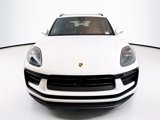 Certified 2024 Porsche Macan image 6