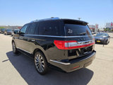 Used 2018 Lincoln Navigator Select w/ Technology Package image 3