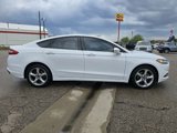 Used 2016 Ford Fusion SE image 2