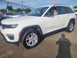 Used 2022 Jeep Grand Cherokee Limited image 3