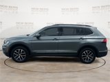 Used 2021 Volkswagen Tiguan SE w/ Panoramic Sunroof Package image 2