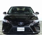 Used 2020 Toyota Camry SE image 2
