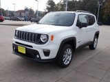 New 2023 Jeep Renegade Latitude w/ Premium Group image 4