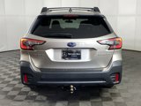 Used 2020 Subaru Outback Premium image 6