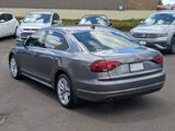 Used 2017 Volkswagen Passat 1.8T SE image 3